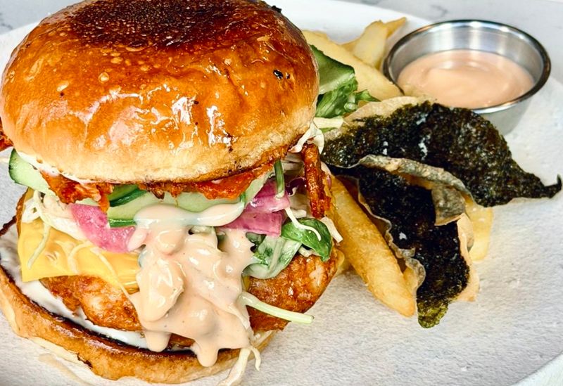 Chicky Piggie burger at Stillwater Eatery, Burger Wellington 2026