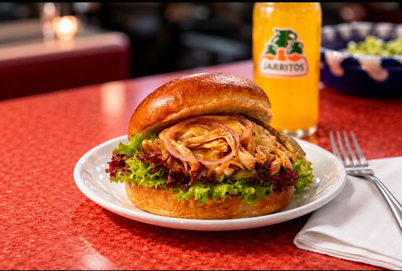 El Pollo Sucio burger at Thunderbird Café, Burger Wellington 2026