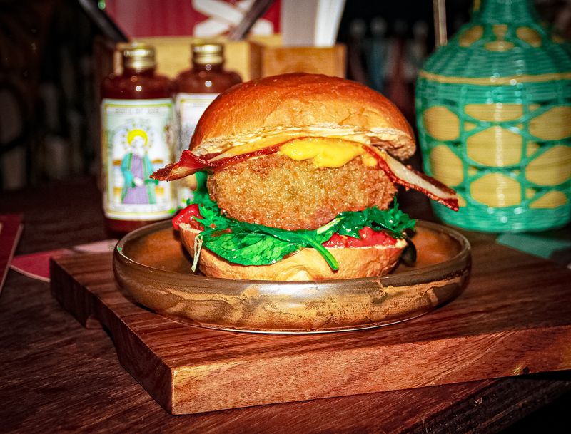 The Egg That Cheated burger at Mexico, Burger Wellington 2026